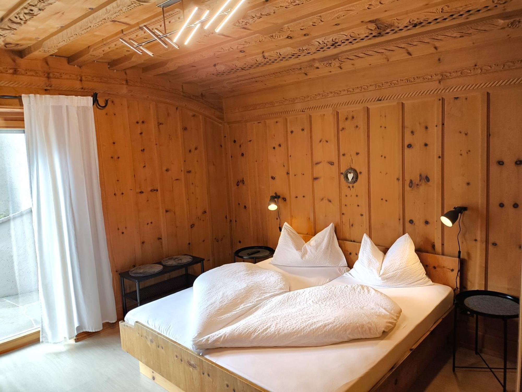 Schenna Garni Eden Bed & Breakfast Exterior foto