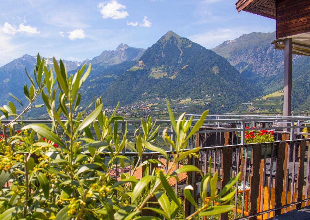 Schenna Garni Eden Bed & Breakfast Exterior foto